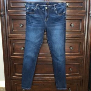 Woman’s KUT Jeans: Dayna Skinny Jeans